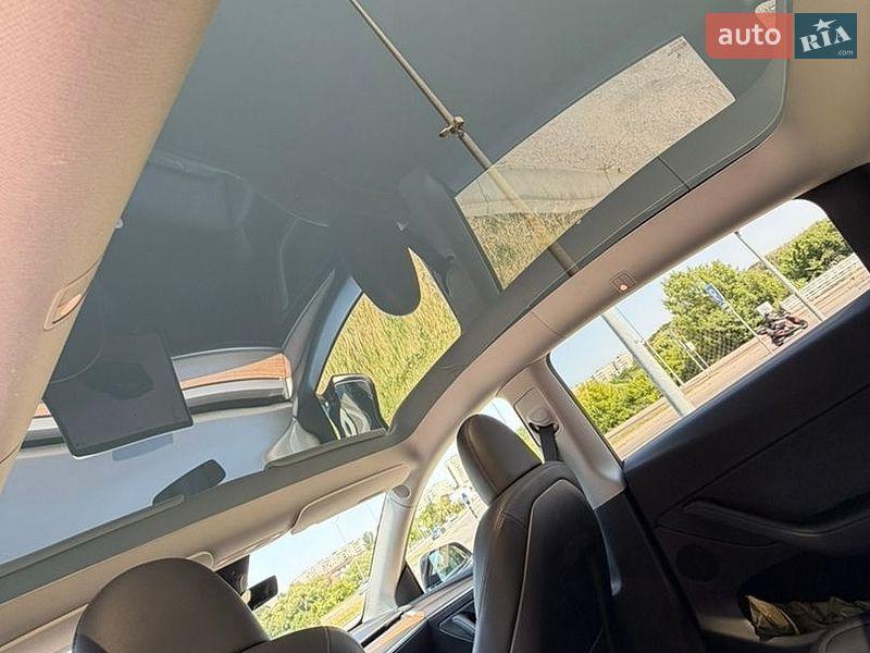Внедорожник / Кроссовер Tesla Model Y 2024 в Виннице