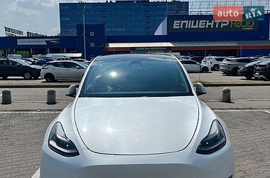 Внедорожник / Кроссовер Tesla Model Y 2023 в Киеве