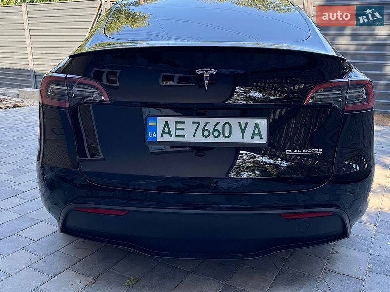 Внедорожник / Кроссовер Tesla Model Y 2023 в Днепре