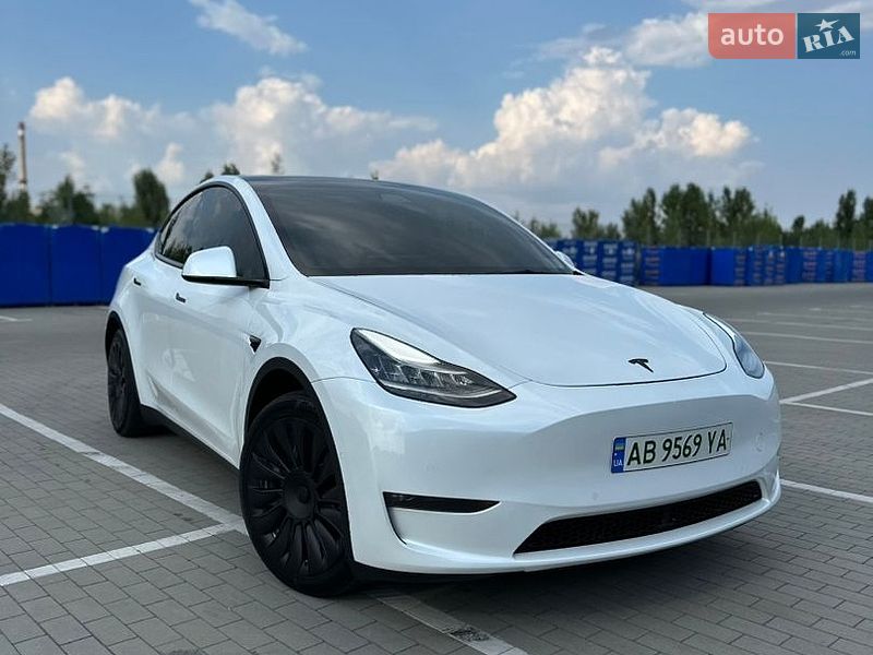Tesla Model Y 2021