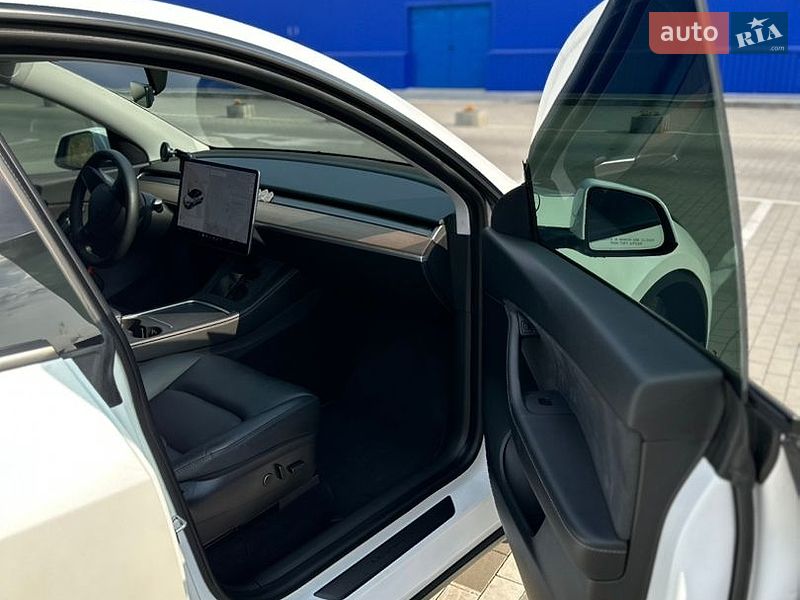 Позашляховик / Кросовер Tesla Model Y 2021 в Вінниці фото 11 Позашляховик / Кросовер Tesla Model Y 2021 в Вінниці
