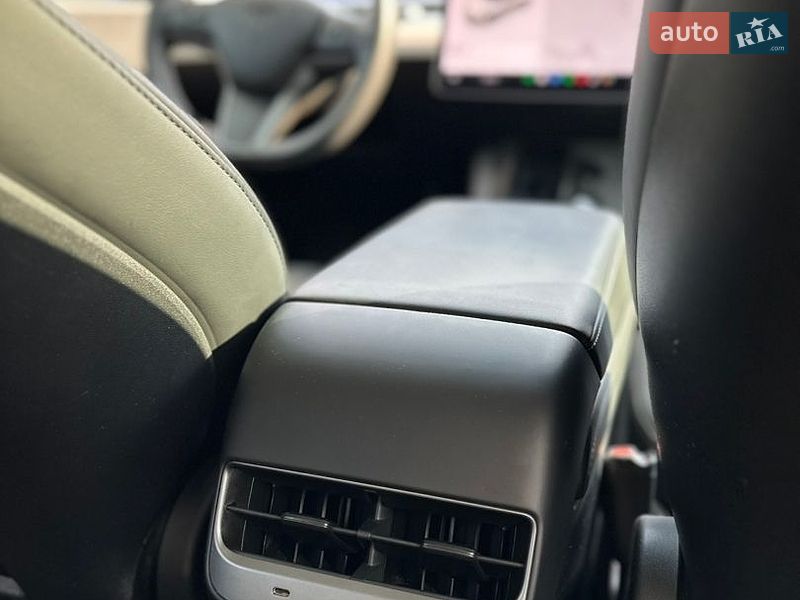 Позашляховик / Кросовер Tesla Model Y 2021 в Вінниці фото 12 Позашляховик / Кросовер Tesla Model Y 2021 в Вінниці