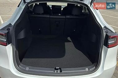 Внедорожник / Кроссовер Tesla Model Y 2022 в Львове