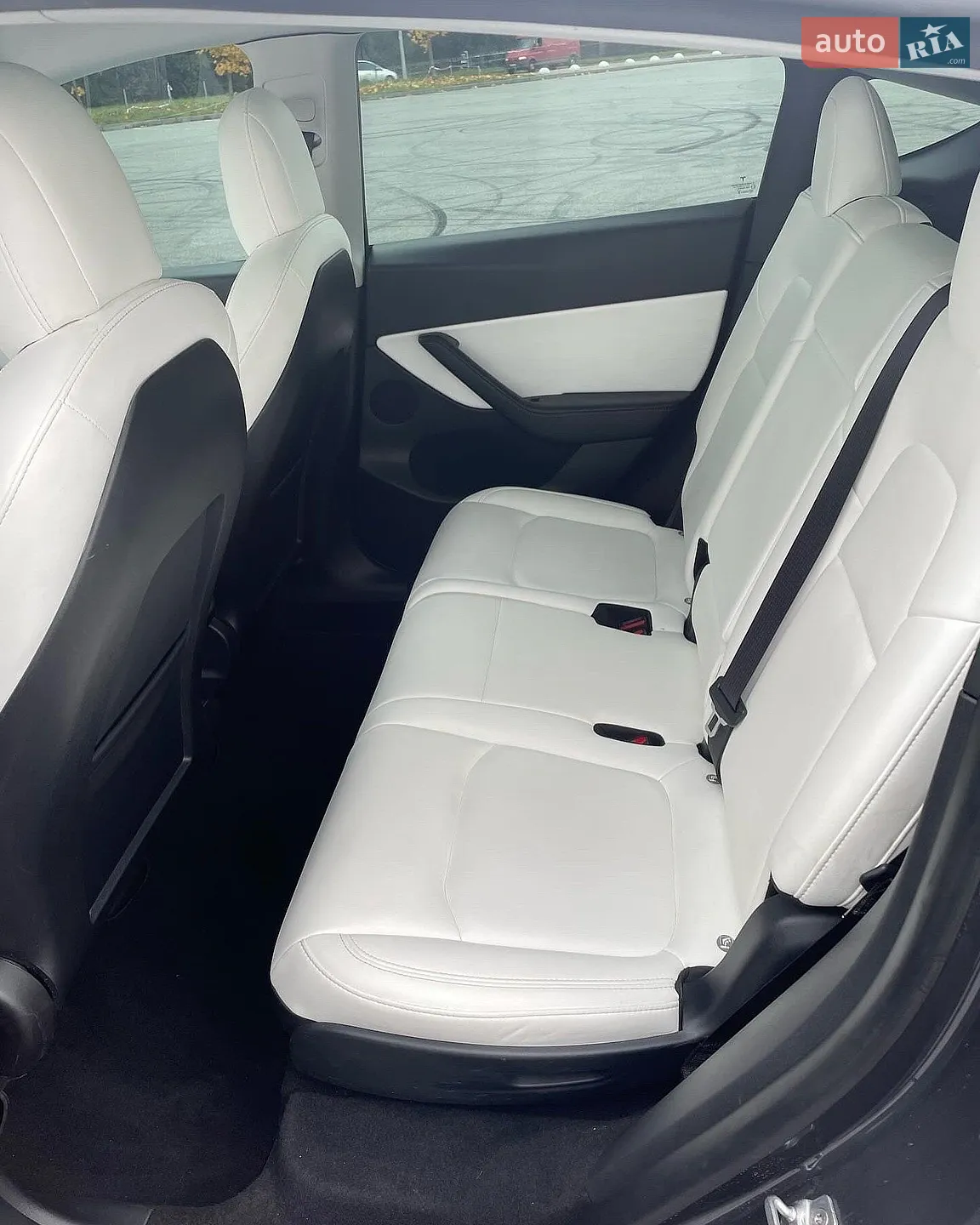 2021 Tesla Model Y - мініатюра 9