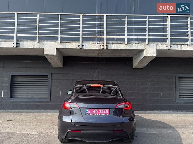 Внедорожник / Кроссовер Tesla Model Y 2024 в Киеве