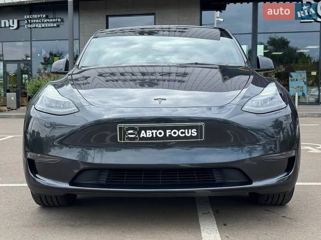 2024 Tesla Model Y - мініатюра 3
