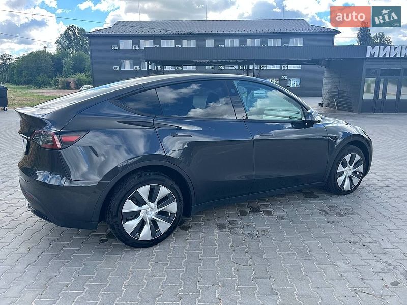 Внедорожник / Кроссовер Tesla Model Y 2024 в Киеве фото 9 Внедорожник / Кроссовер Tesla Model Y 2024 в Киеве