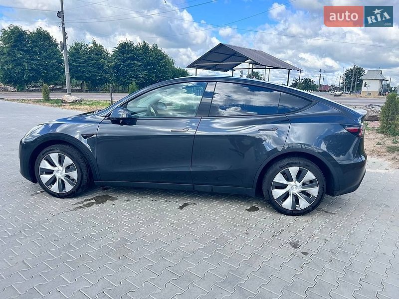 Внедорожник / Кроссовер Tesla Model Y 2024 в Киеве фото 12 Внедорожник / Кроссовер Tesla Model Y 2024 в Киеве
