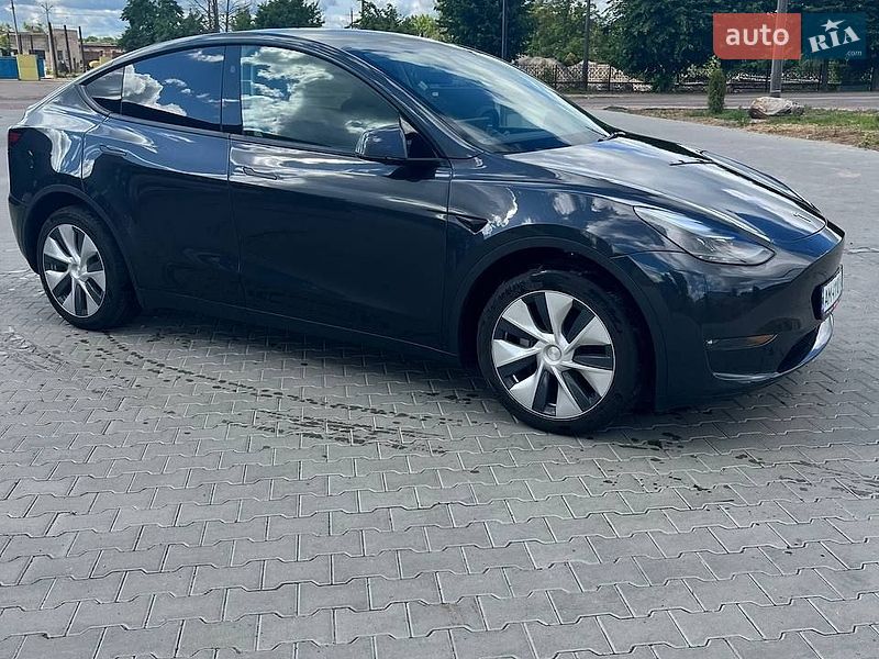 Внедорожник / Кроссовер Tesla Model Y 2024 в Киеве фото 17 Внедорожник / Кроссовер Tesla Model Y 2024 в Киеве