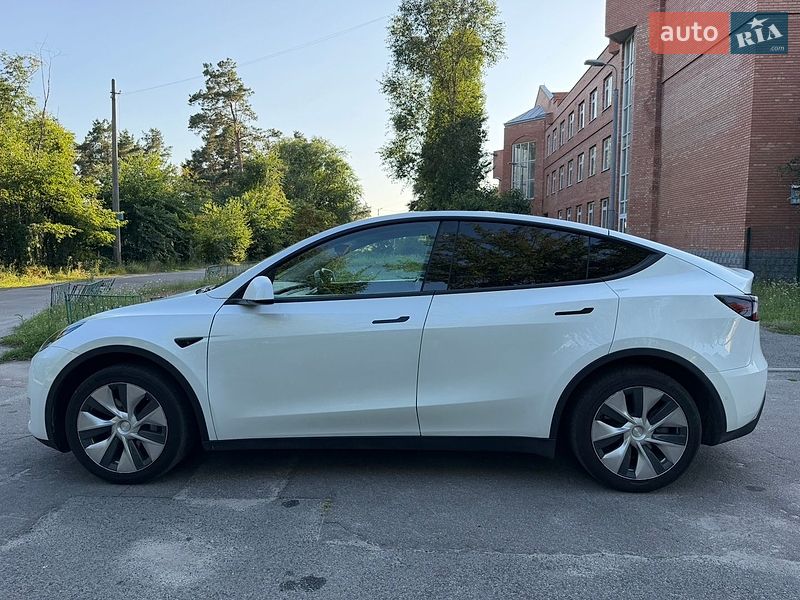 Внедорожник / Кроссовер Tesla Model Y 2020 в Киеве фото 3 Внедорожник / Кроссовер Tesla Model Y 2020 в Киеве