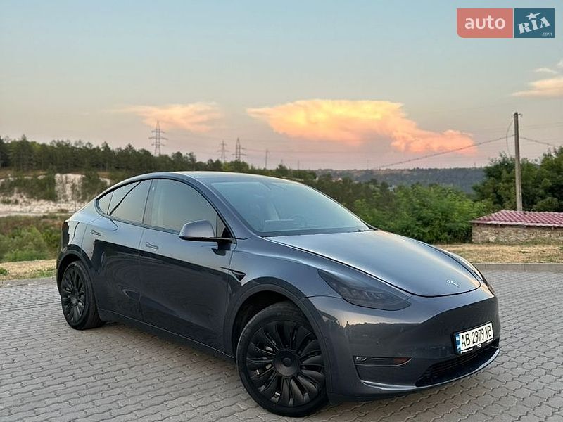 Tesla Model Y 2021
