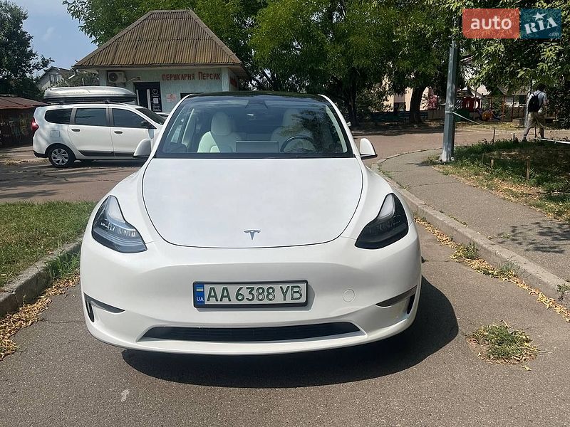 Tesla Model Y 2023 Tesla Model Y 2023