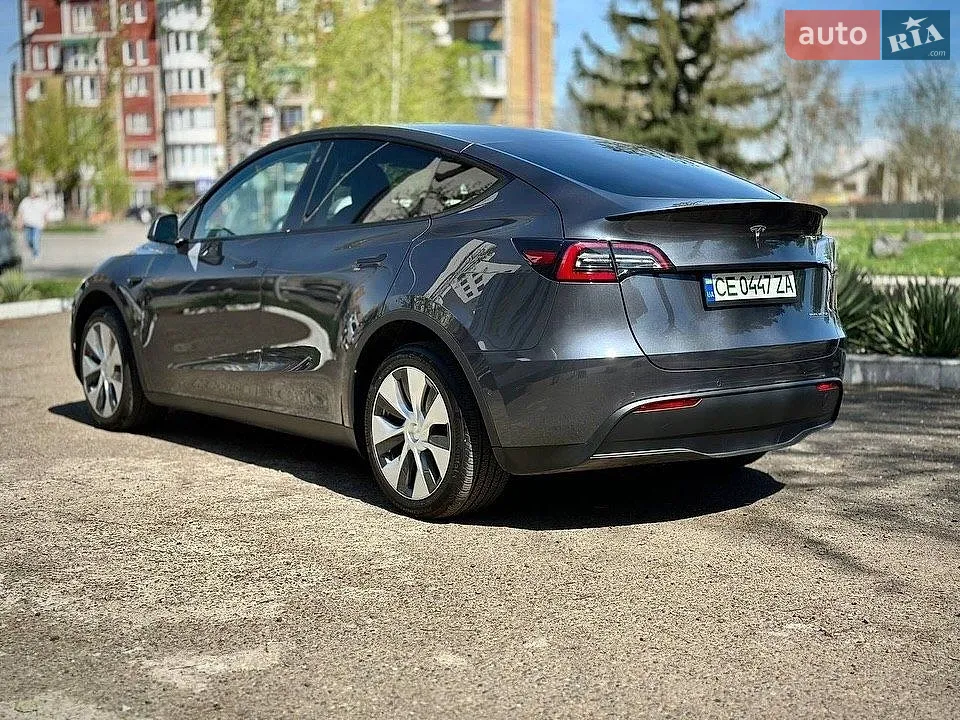 2020 Tesla Model Y - мініатюра 3