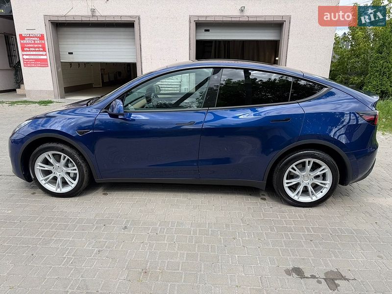 Внедорожник / Кроссовер Tesla Model Y 2023 в Киеве фото 8 Внедорожник / Кроссовер Tesla Model Y 2023 в Киеве