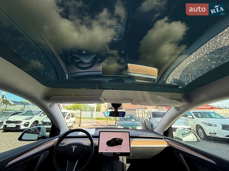 Внедорожник / Кроссовер Tesla Model Y 2023 в Хмельницком
