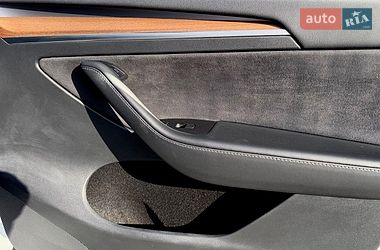 Внедорожник / Кроссовер Tesla Model Y 2023 в Хмельницком