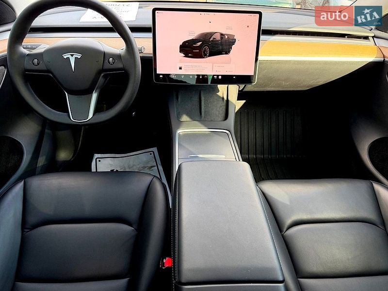 Внедорожник / Кроссовер Tesla Model Y 2023 в Хмельницком