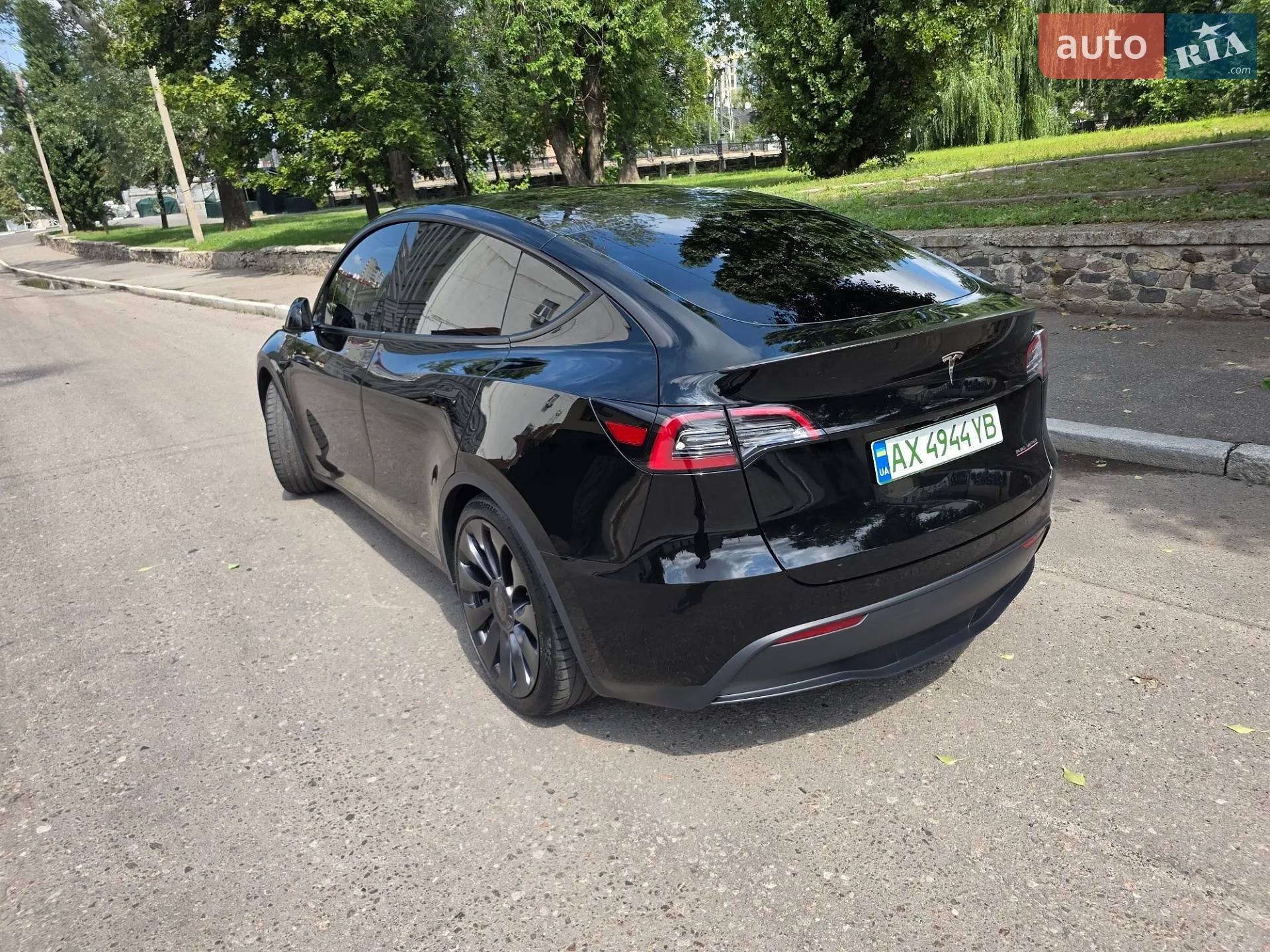 2023 Tesla Model Y - мініатюра 9