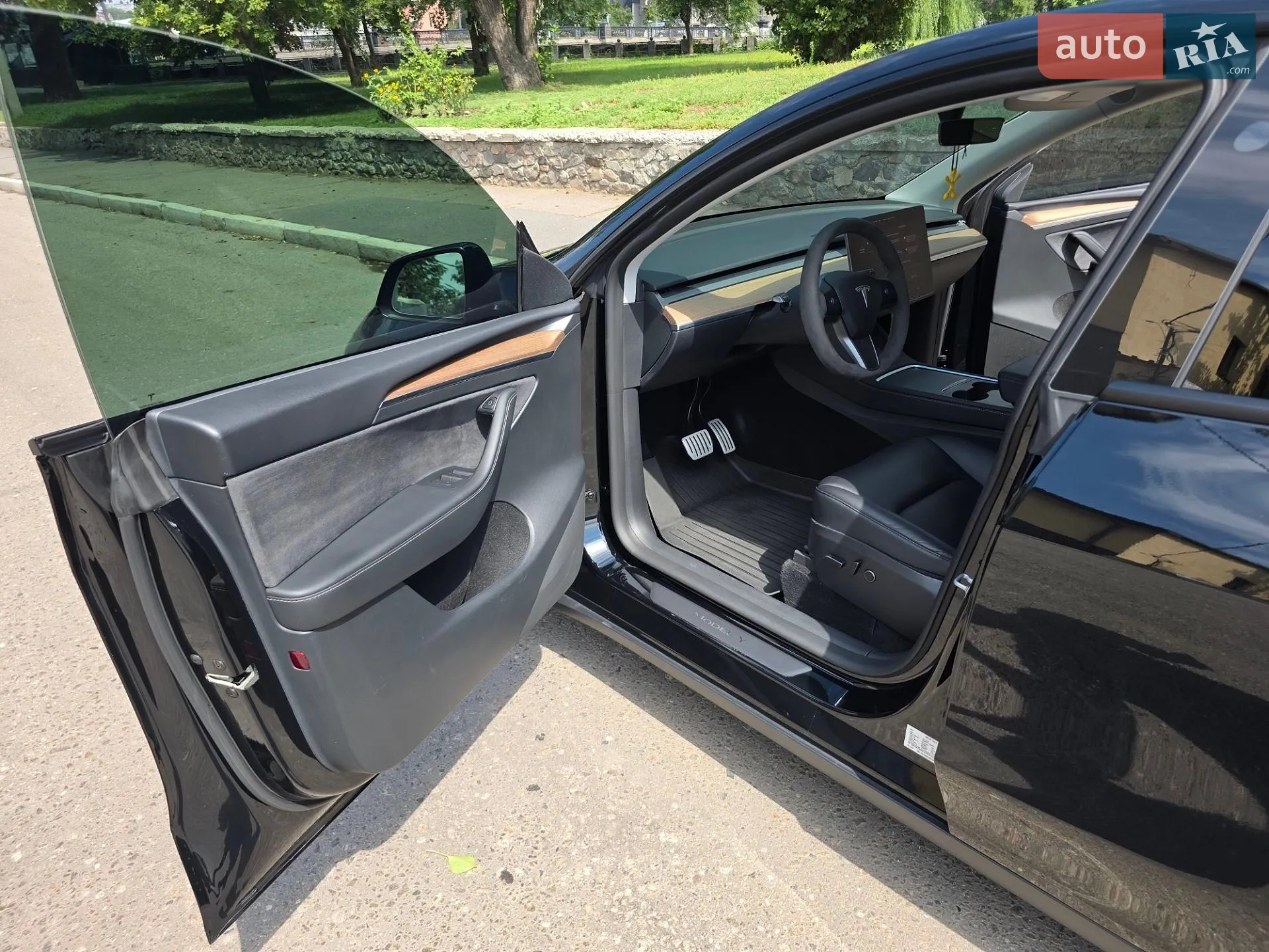 2023 Tesla Model Y - мініатюра 21