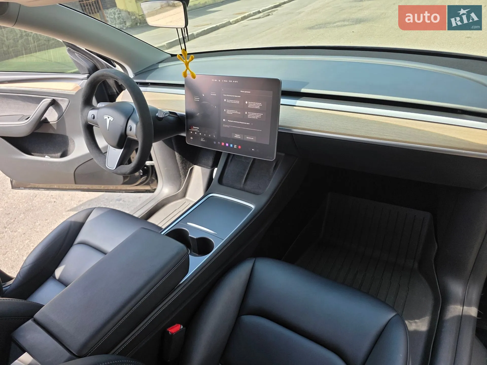 2023 Tesla Model Y - мініатюра 29