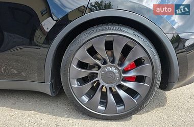Седан Tesla Model Y 2023 в Харкові