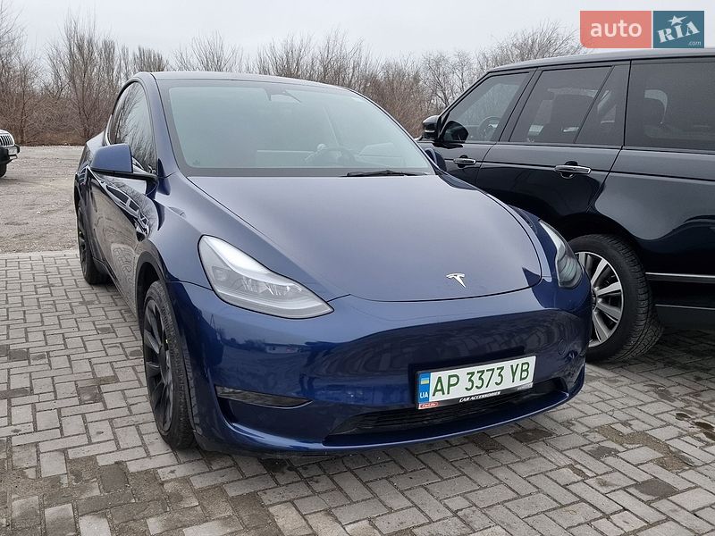 Внедорожник / Кроссовер Tesla Model Y 2023 в Киеве