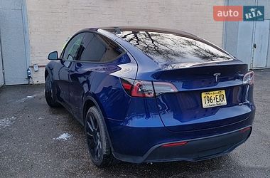 Внедорожник / Кроссовер Tesla Model Y 2023 в Киеве
