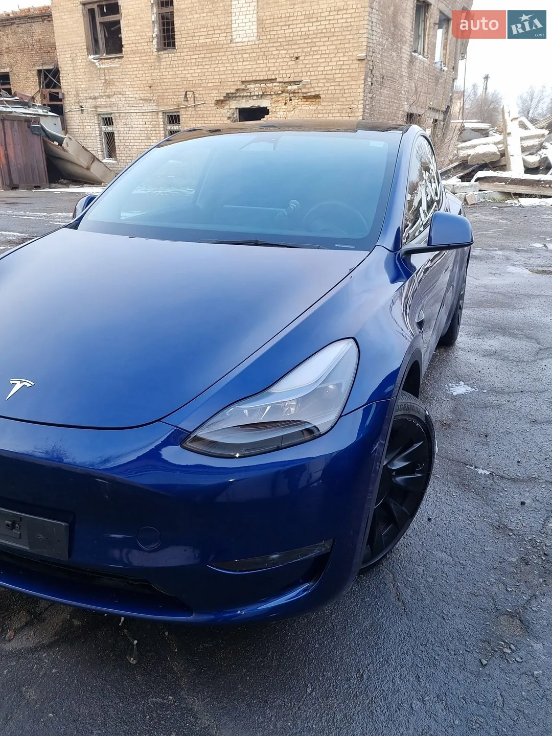 2023 Tesla Model Y - мініатюра 3