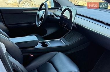 Позашляховик / Кросовер Tesla Model Y 2023 в Тернополі