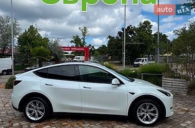 tesla model-y 2024 в Чернівці від професійного продавця 