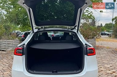 Внедорожник / Кроссовер Tesla Model Y 2024 в Черновцах фото 2 Внедорожник / Кроссовер Tesla Model Y 2024 в Черновцах