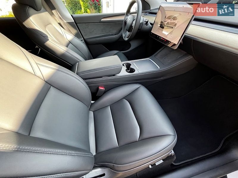 Внедорожник / Кроссовер Tesla Model Y 2024 в Черновцах фото 16 Внедорожник / Кроссовер Tesla Model Y 2024 в Черновцах