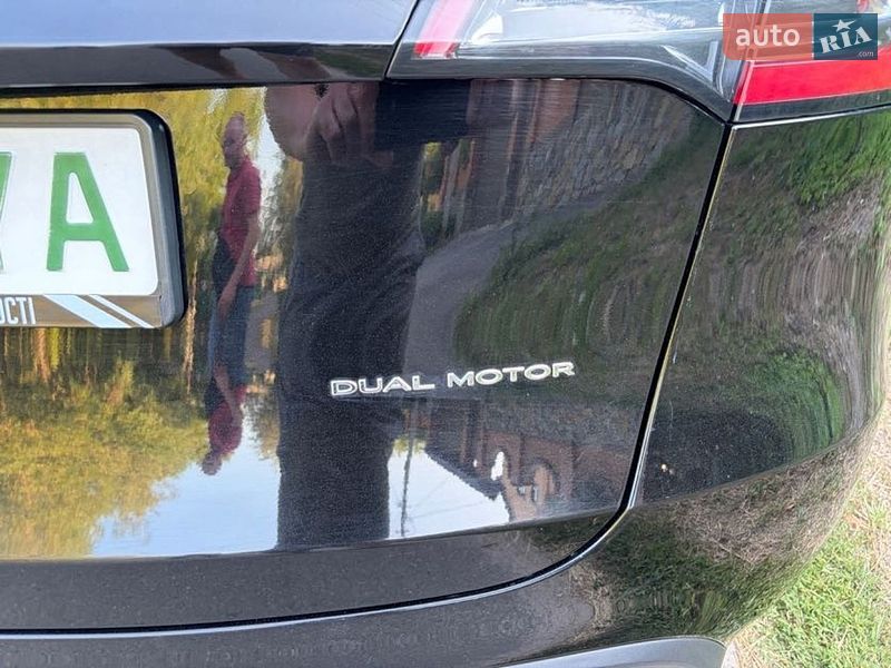 Внедорожник / Кроссовер Tesla Model Y 2023 в Виннице