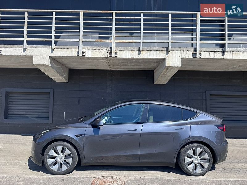 Позашляховик / Кросовер Tesla Model Y 2022 в Києві