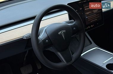 Внедорожник / Кроссовер Tesla Model Y 2023 в Ивано-Франковске