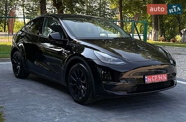 Внедорожник / Кроссовер Tesla Model Y 2023 в Ивано-Франковске