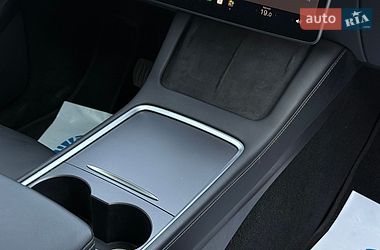 Внедорожник / Кроссовер Tesla Model Y 2023 в Ивано-Франковске