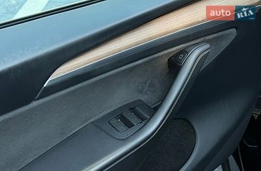 Внедорожник / Кроссовер Tesla Model Y 2023 в Ивано-Франковске