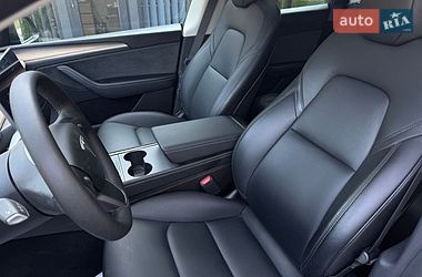 Внедорожник / Кроссовер Tesla Model Y 2023 в Ивано-Франковске