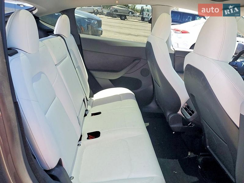Внедорожник / Кроссовер Tesla Model Y 2023 в Львове фото 10 Внедорожник / Кроссовер Tesla Model Y 2023 в Львове