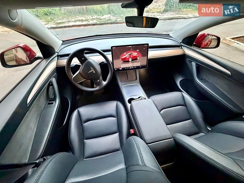 Внедорожник / Кроссовер Tesla Model Y 2023 в Ирпене
