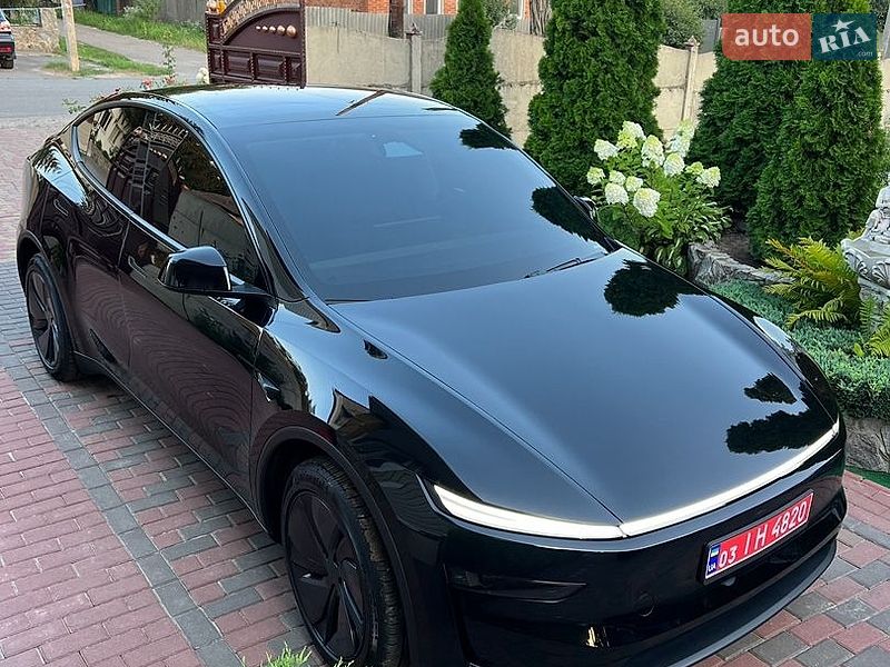 Позашляховик / Кросовер Tesla Model Y 2025 в Валках