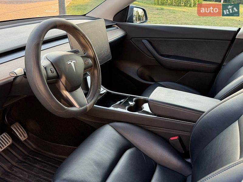Позашляховик / Кросовер Tesla Model Y 2021 в Одесі
