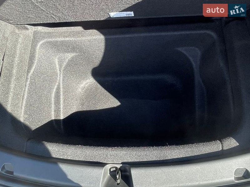 Позашляховик / Кросовер Tesla Model Y 2022 в Києві