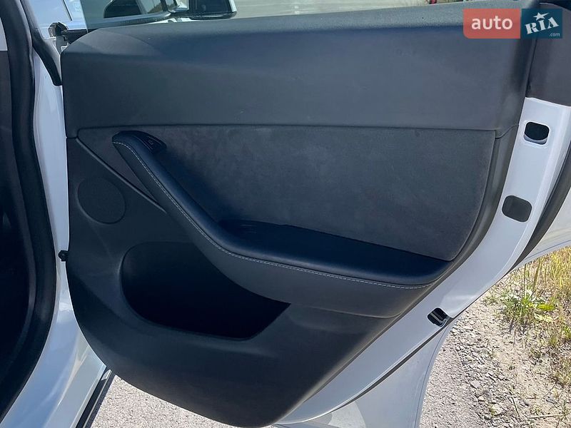 Внедорожник / Кроссовер Tesla Model Y 2021 в Львове фото 17 Внедорожник / Кроссовер Tesla Model Y 2021 в Львове