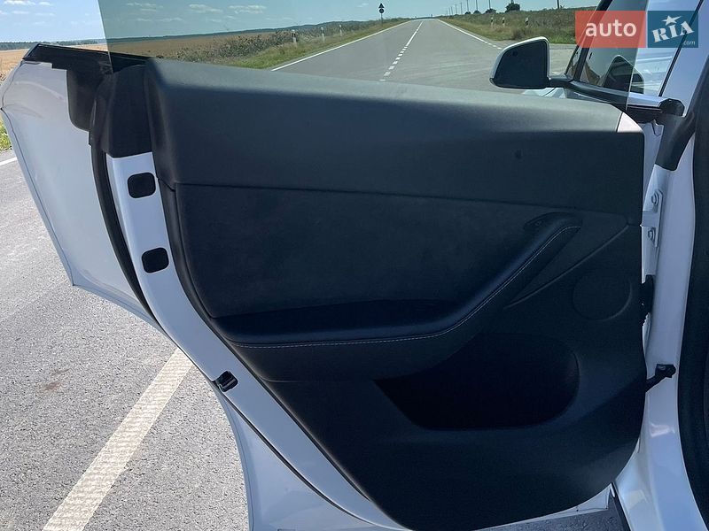 Внедорожник / Кроссовер Tesla Model Y 2021 в Львове фото 19 Внедорожник / Кроссовер Tesla Model Y 2021 в Львове