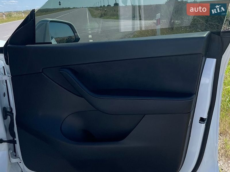 Внедорожник / Кроссовер Tesla Model Y 2021 в Львове фото 15 Внедорожник / Кроссовер Tesla Model Y 2021 в Львове