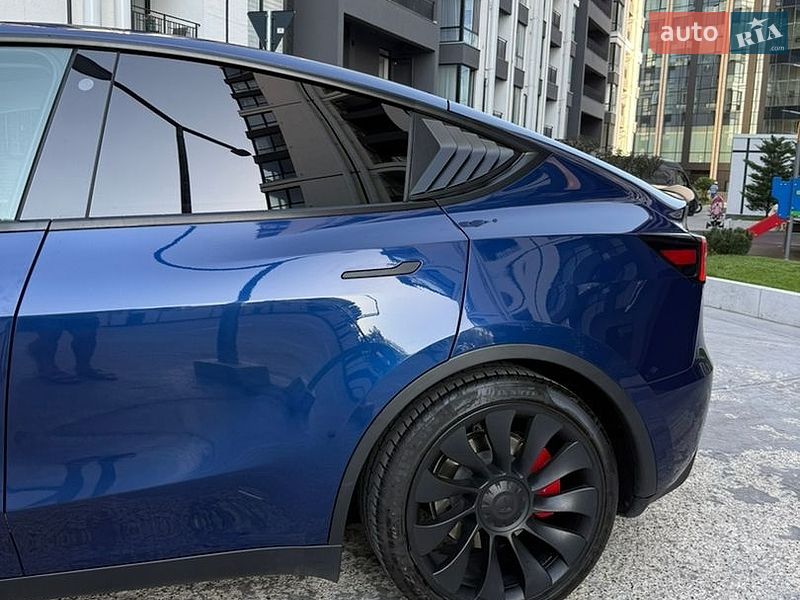 Внедорожник / Кроссовер Tesla Model Y 2023 в Одессе