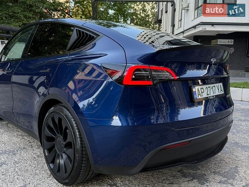 Внедорожник / Кроссовер Tesla Model Y 2023 в Одессе