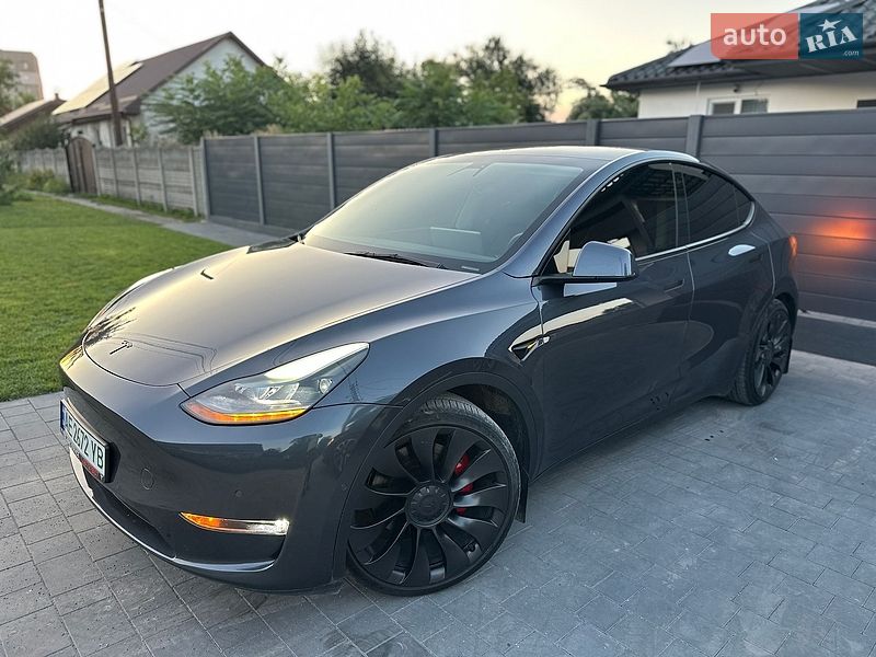 Tesla Model Y 2022